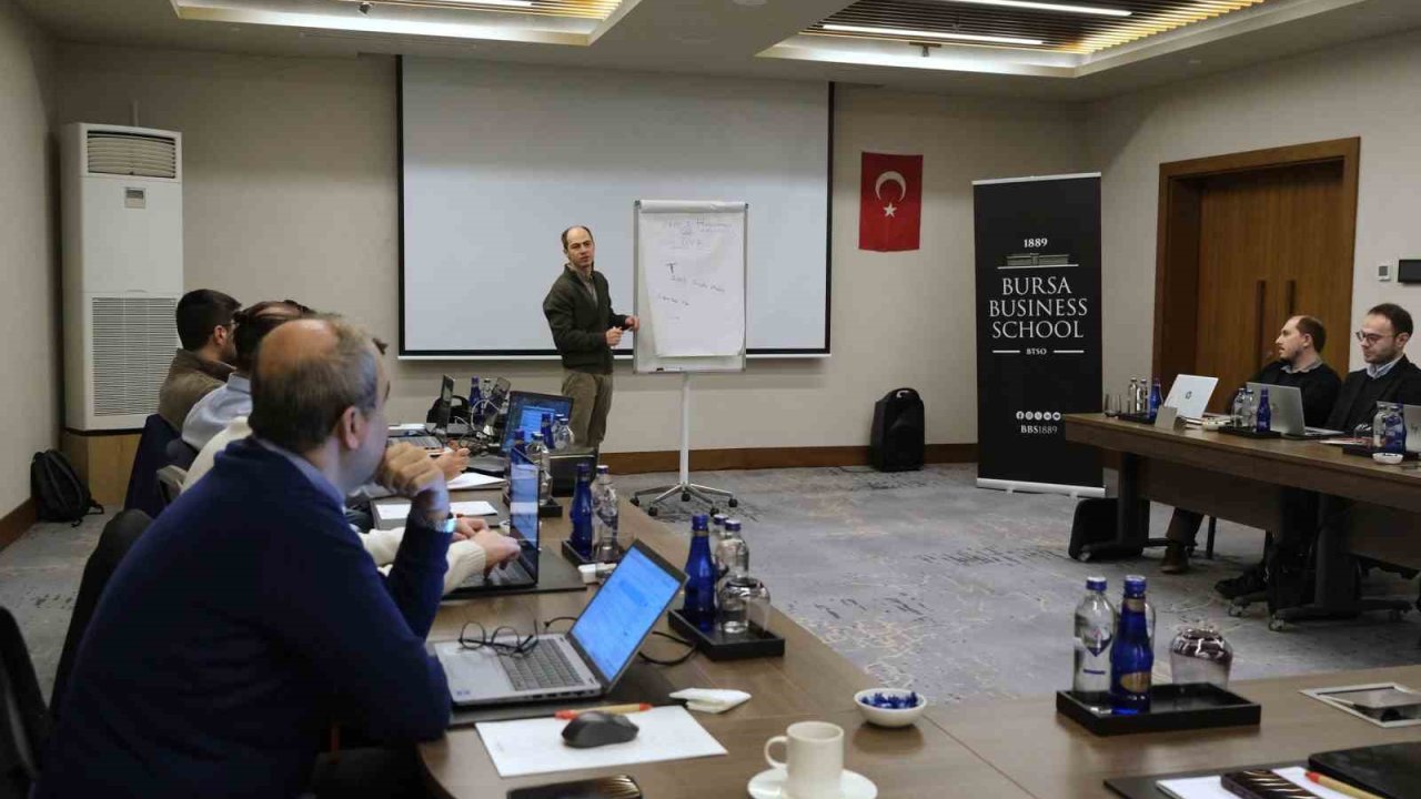 Bursa Business School’dan "Yapay Zeka ile Verimlilik Eğitimi"