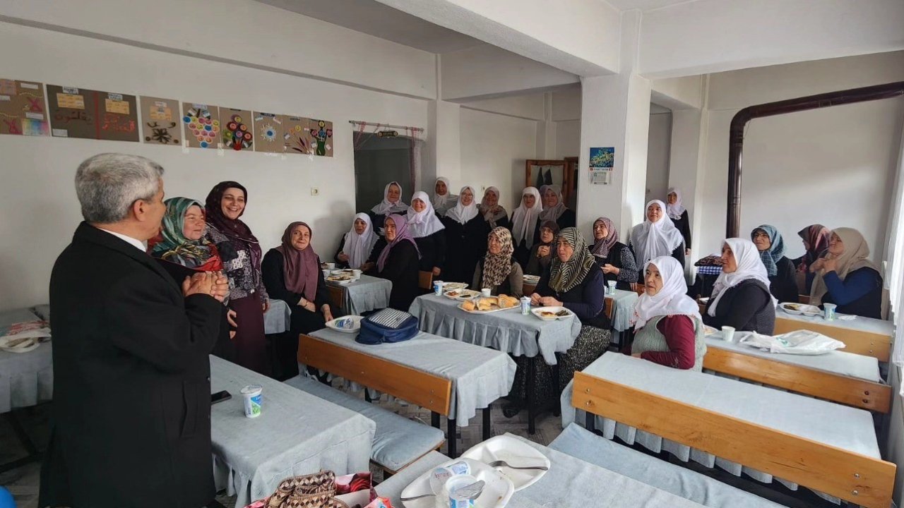 Simav’da "Doğumunun 1500.yılında Alemlere Rahmet Hz. Muhammed" konulu etkinlik