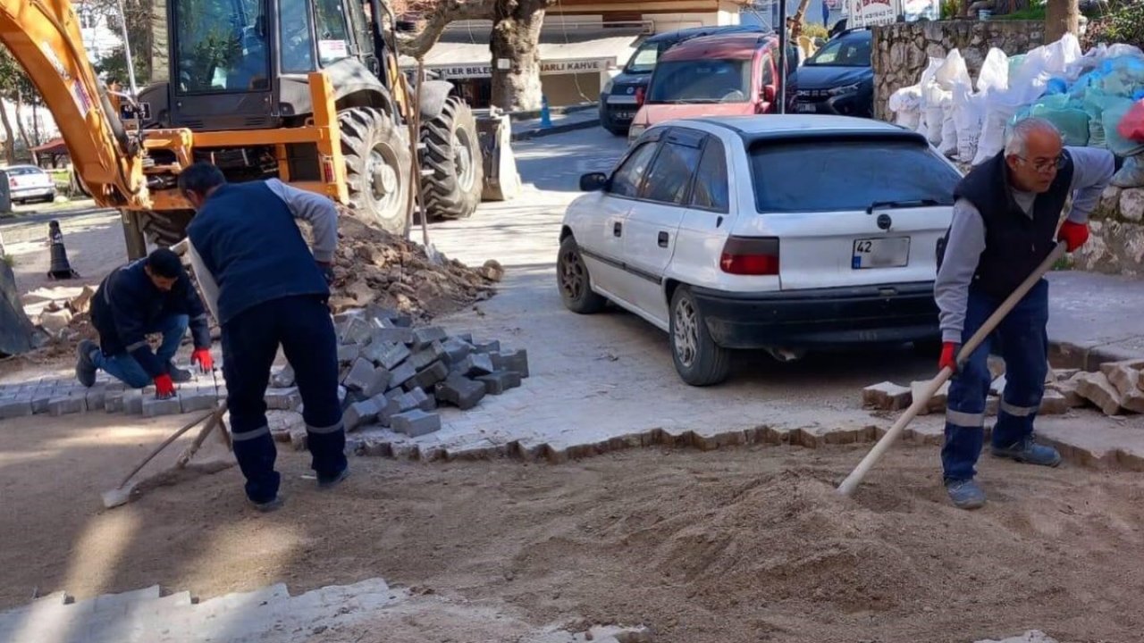 Şehzadeler’de bozulan yol ve kaldırımlar için ihale yapıldı