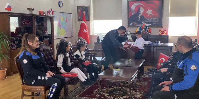 Kars’ta Miniklere Polislik Deneyimi