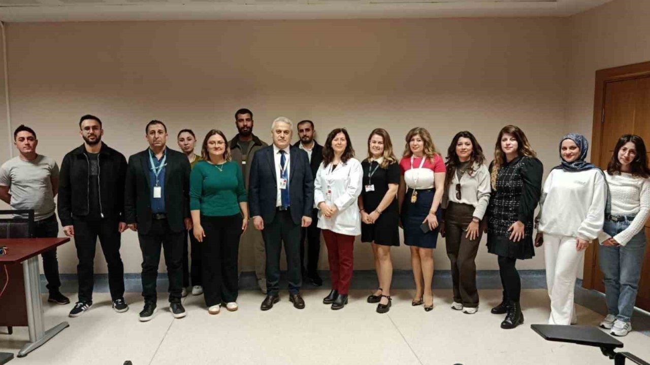 Nazilli Devlet Hastanesi’nde acil bakım hemşireliği eğitimi başladı