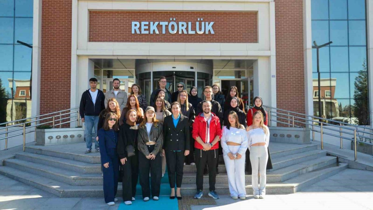 Pazaryeri MYO öğrencileri BŞEÜ kampüsünü ziyaret etti