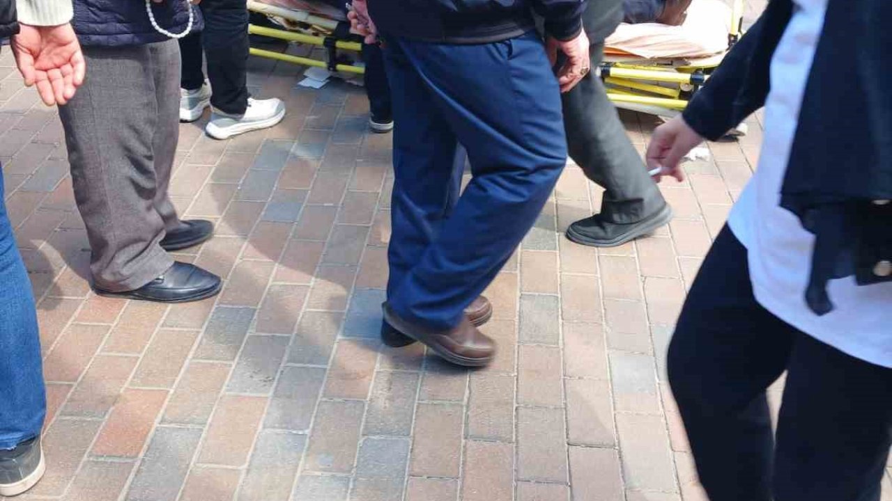 Düşerek yaralanan adama sağlık ekipleri müdahale etti