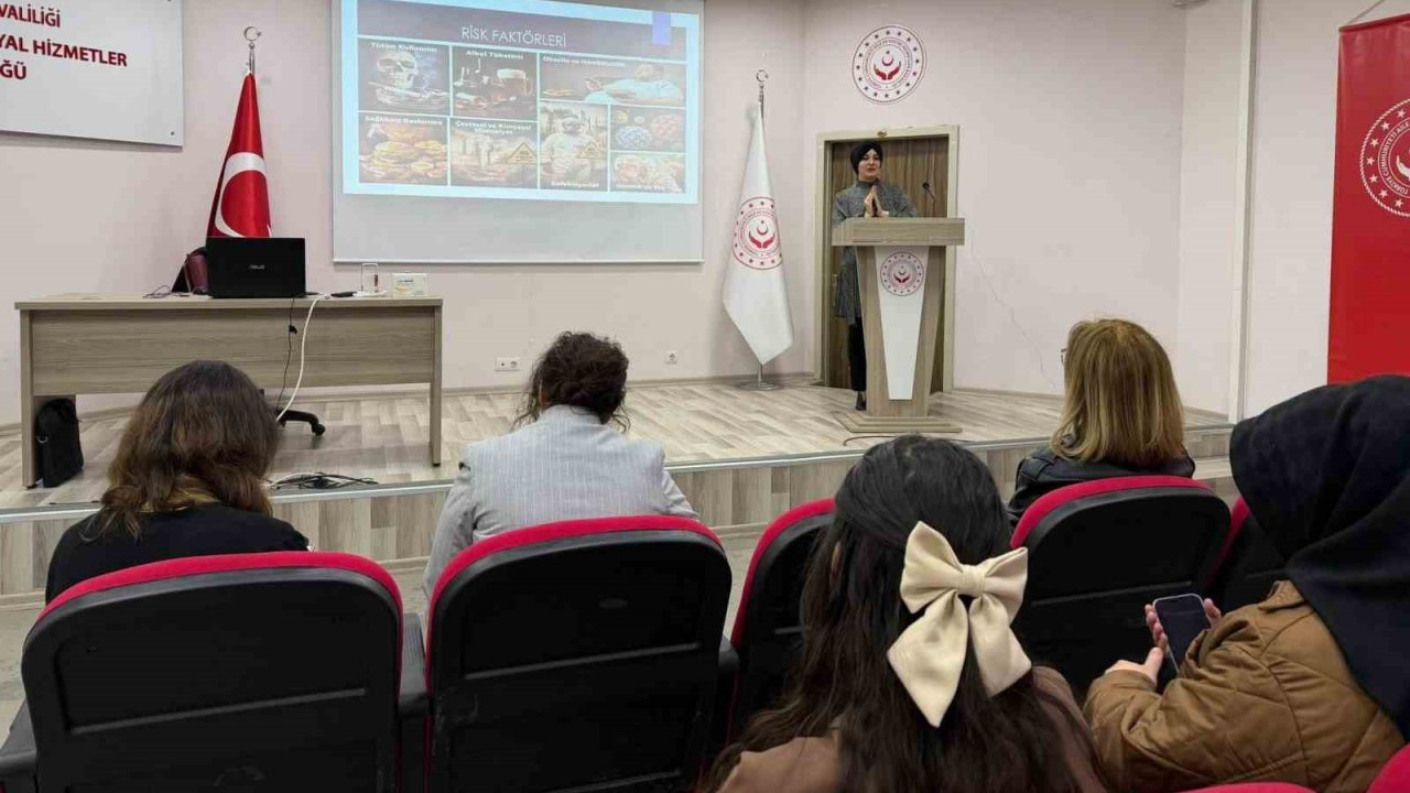 Bayburt’ta vatandaşlara kanser tarama programları anlatıldı
