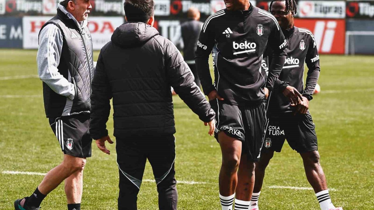 Beşiktaş kondisyon ve taktik çalıştı