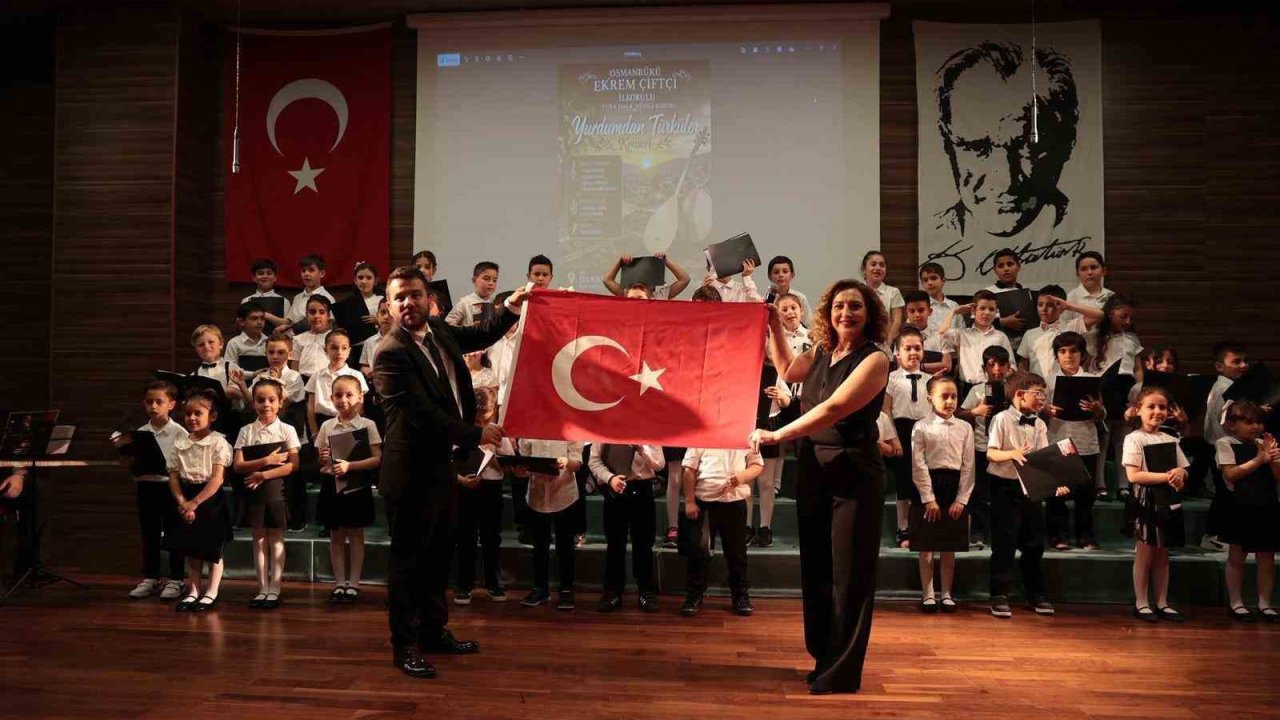 İncirliova’da minik seslerden türkü şöleni