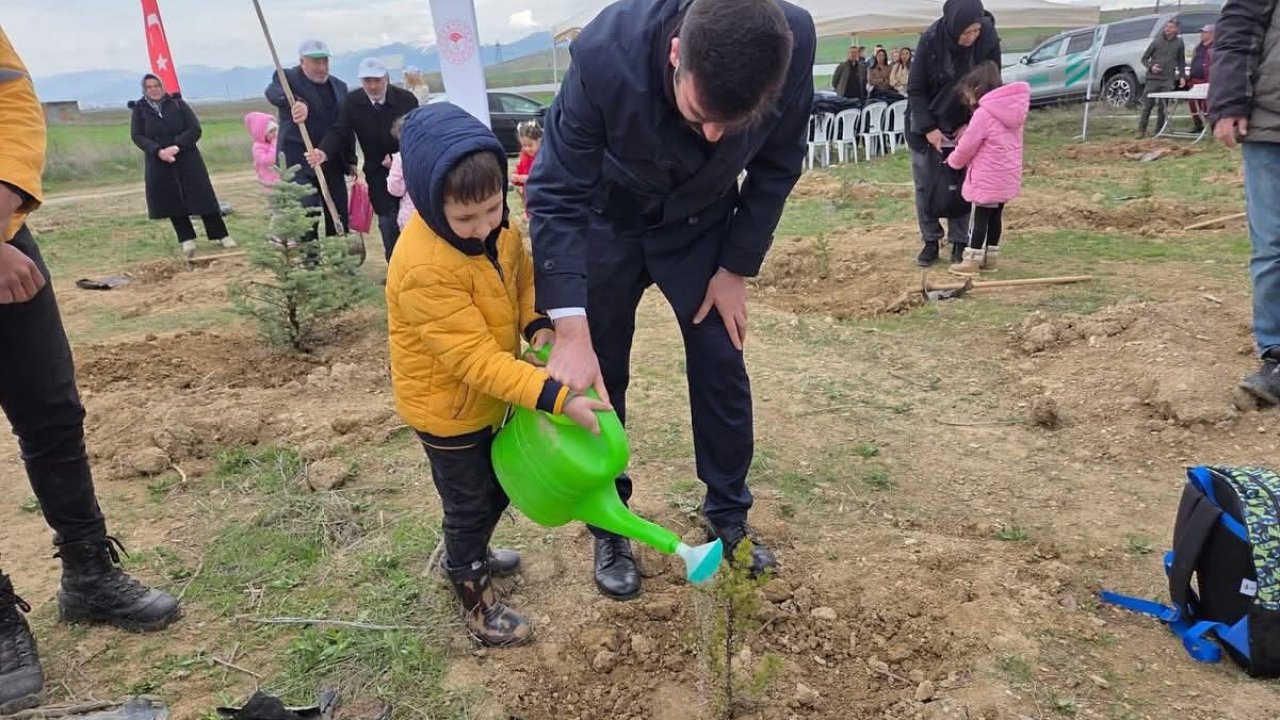Sandıklı’da ‘Türkiye’nin gücü orman’ etkinliği