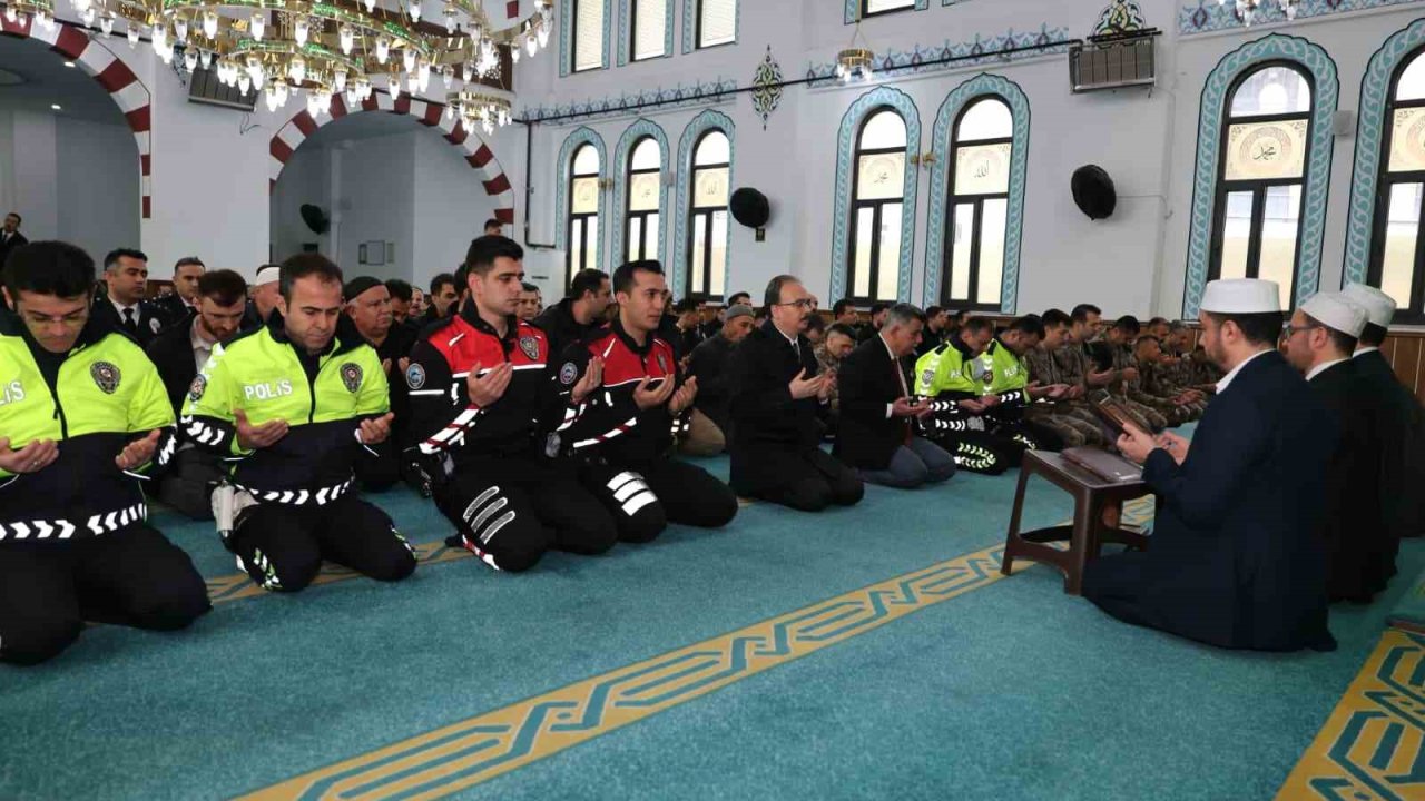 Siirt’te şehitler için mevlit okundu