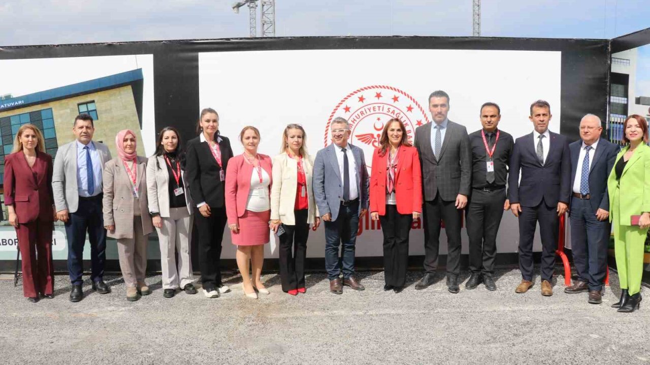 Denizli’de 500 yataklı Acil Durum Hastanesi hizmete girdi