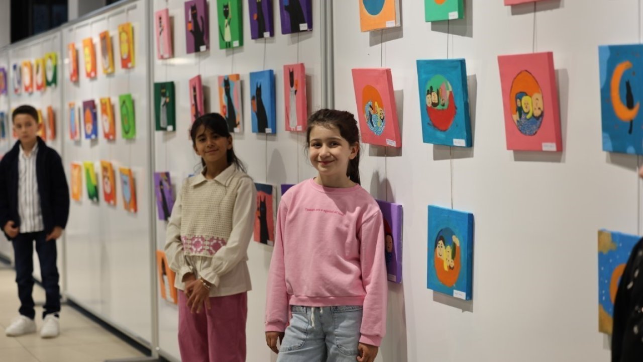 Kartepe’de minik ressamların eserleri Sanat Evi’nde sergileniyor