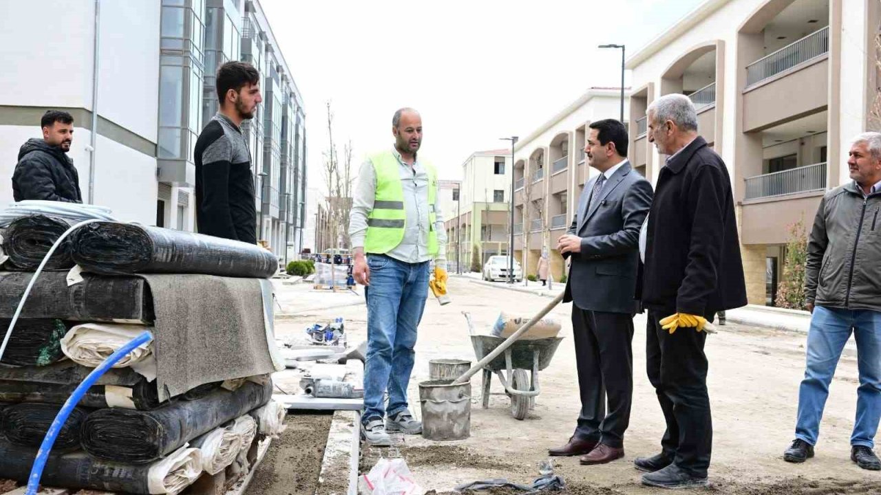 Akpınar Çarşısı’nda temizlik çalışmaları sürüyor