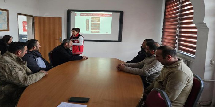 Susuz’da Güvenlik Korucularına Bilgilendirme Eğitimi