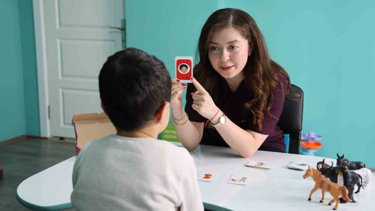 Uzmanı uyardı: "Dil ve konuşma problemlerinde erken müdahale çok önemli"