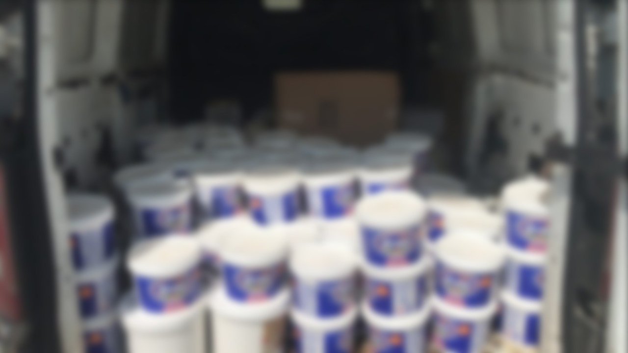 Jandarma yol kontrolünde süt denetimi yaptı