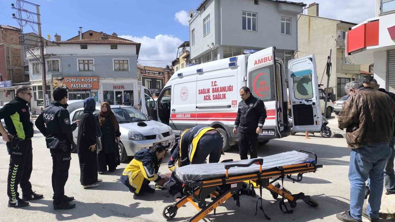 Otomobilin çarptığı yaya yaralandı