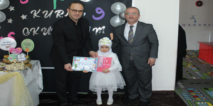 Miniklerin Kur’an sevinci törenle taçlandı