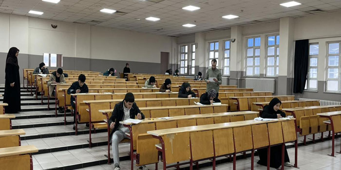 Kars’ta, Umre Ödüllü Gençlik Bilgi Yarışması yapıldı
