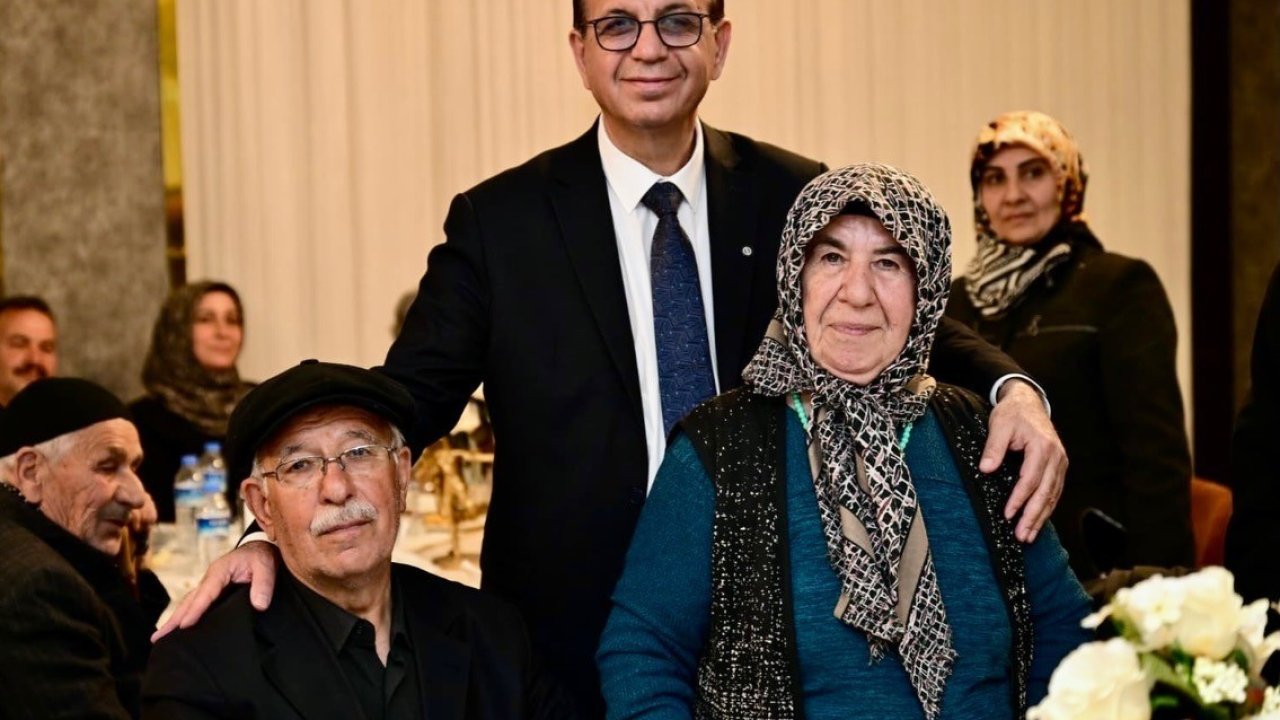 Yeşilyurt’ta ‘Bir Yastıkta Yarım Asır’ özel programında duygusal anlar yaşandı