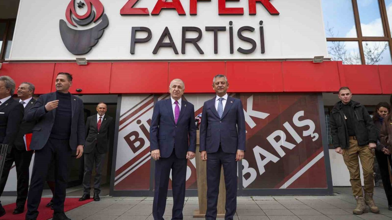 CHP Genel Başkanı Özel’den Zafer Partisi Genel Başkanı Özdağ’a ziyaret