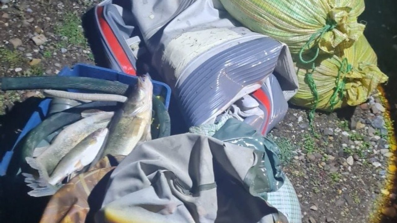 Kaçak balık avı yapan şahıslar fotokapana yakalandı