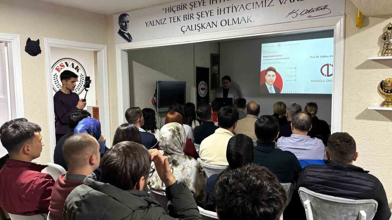 Eskişehir ESVAK’ta ‘Rusya Müslümanları’ konferansı
