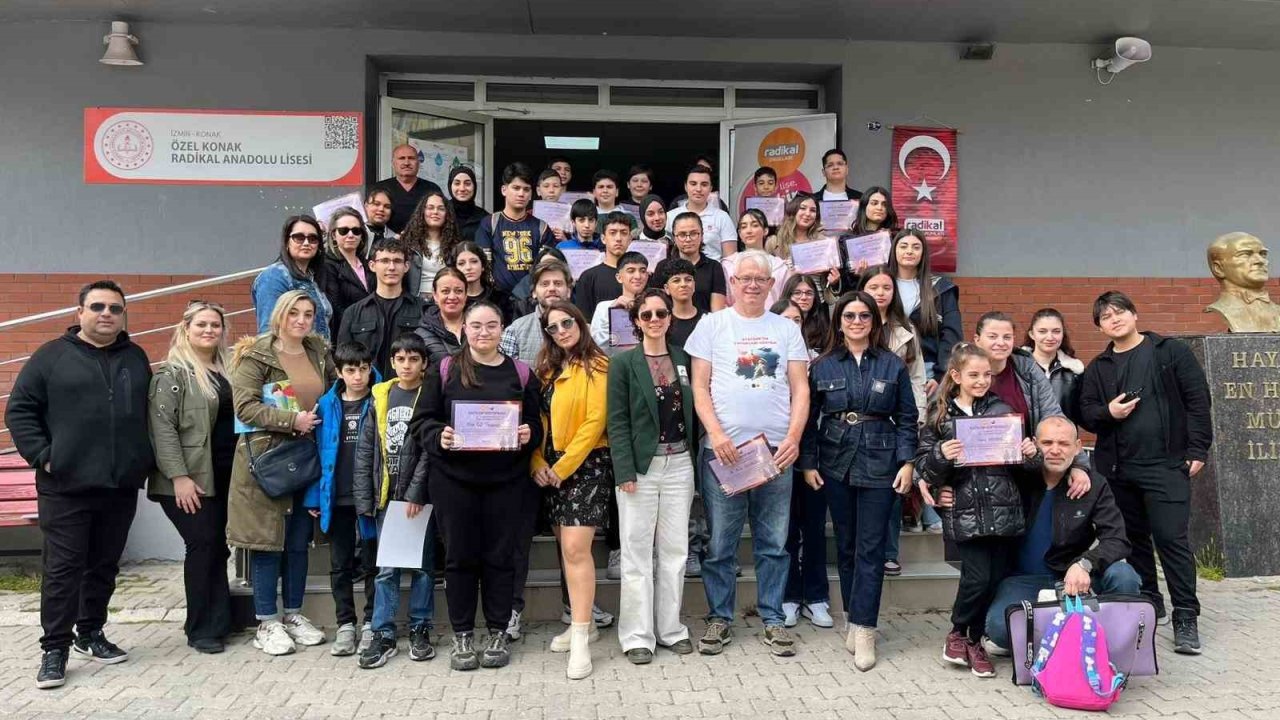 İzmir’de öğrenciler Uluslararası Uzay İstasyonu ile telsiz bağlantısı kurdu
