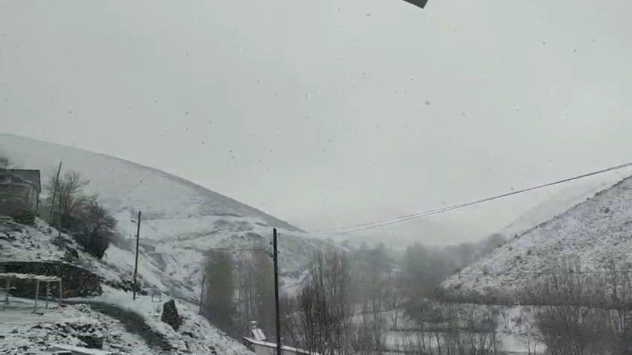 Elazığ’ın yüksek kesimlerinde kar yağışı