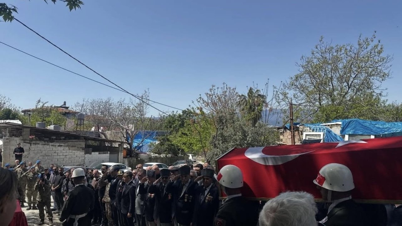 Defne’de Kıbrıs Gazisi son yolculuğuna uğurlandı