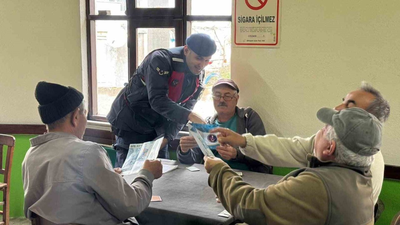 Çanakkale’de jandarmadan köylerde dolandırıcılık ve hırsızlığa karşı bilgilendirme çalışması