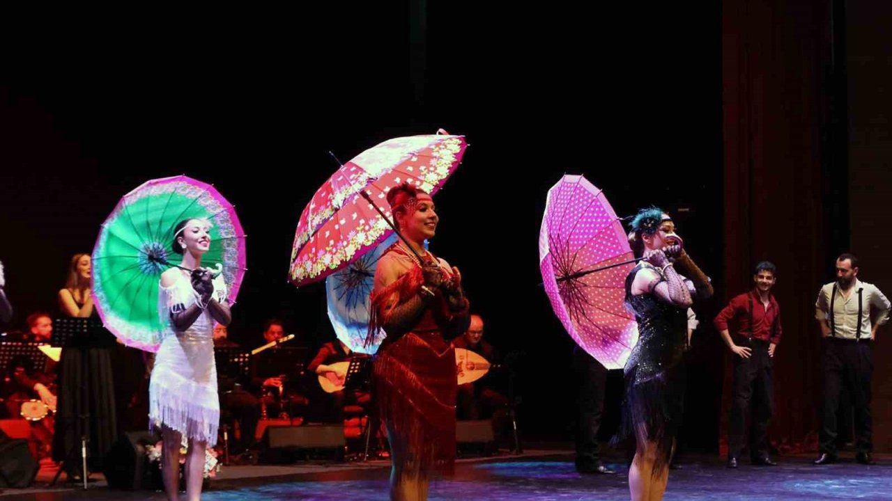 Muğla’da Nostalji rüzgârı: 70’ler ve 80’lerin film müzikleri büyüledi