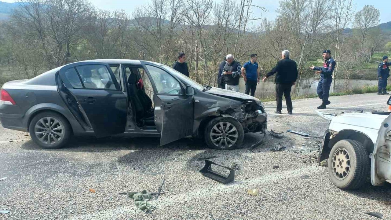 Balıkesir’de trafik kazası: 7 yaralı