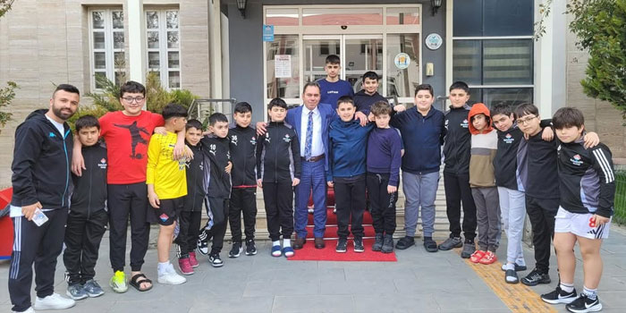 Başkan Senger’den Genç Sporculara Tebrik Ziyareti