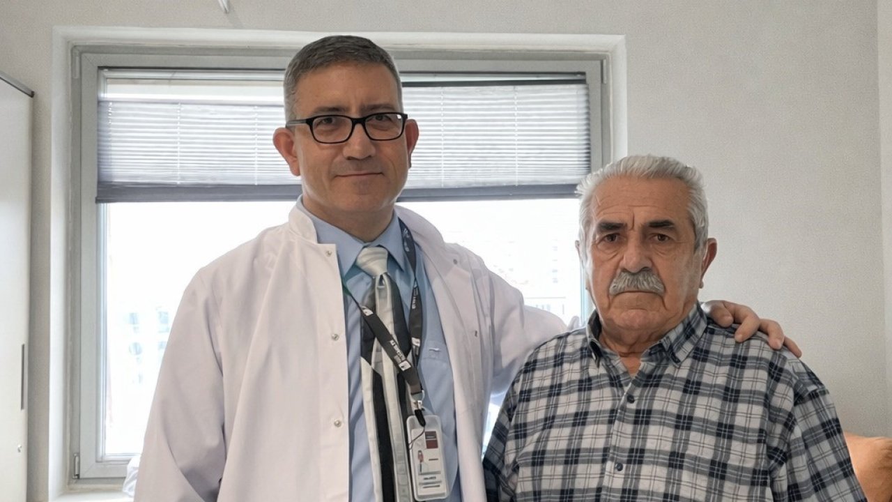 Şah damarındaki darlığa Karotis stent müdahalesi