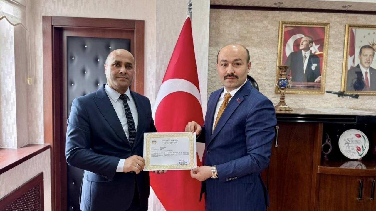 Güzelyurt’ta özverili kamu çalışanlarına başarı belgesi