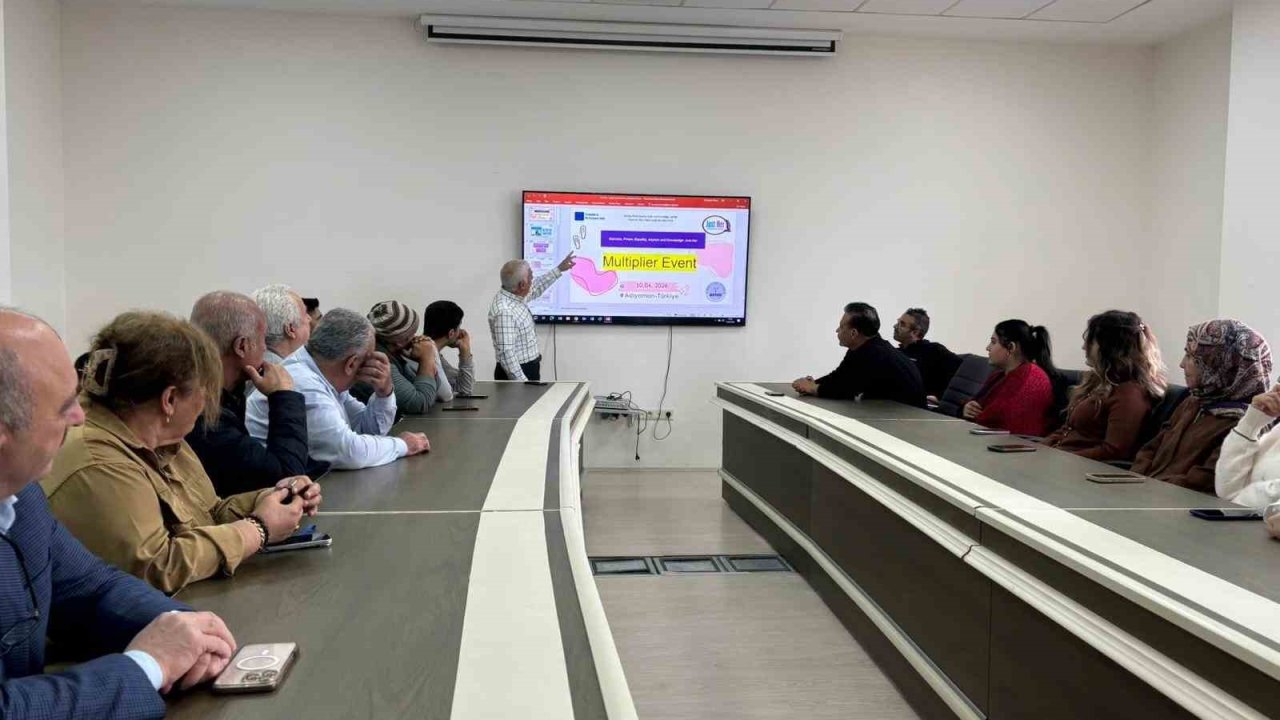 Sığınmacı kadınların başarı öyküleri "Just Her" projesiyle görünür oluyor