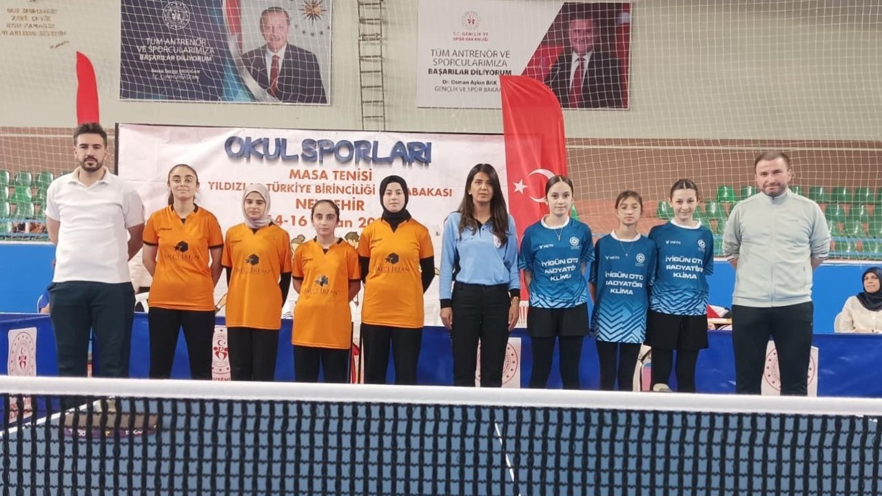 Horasan masa tenisinde Türkiye dokuzuncusu oldu