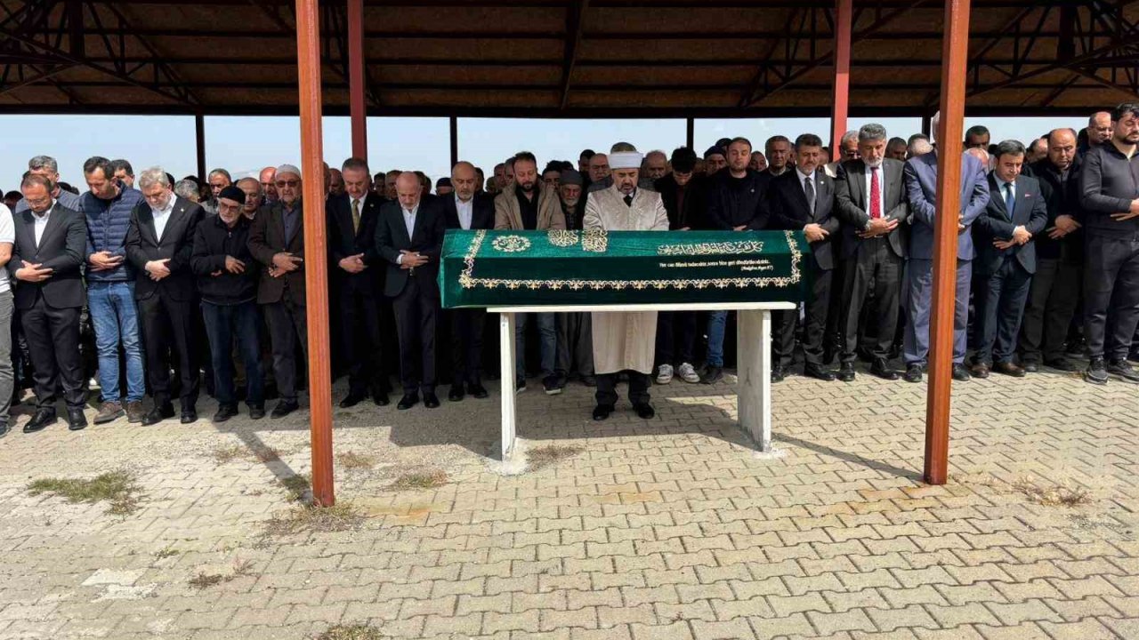 Okul saldırısında hayatını kaybeden Yusuf Tarık son yolculuğuna uğurlandı