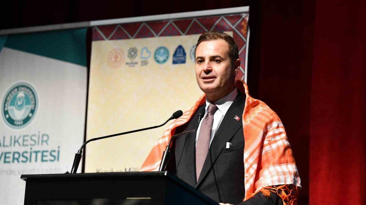 Akın, "Balıkesir, milli birliğin ve beraberliğin tam merkezidir"