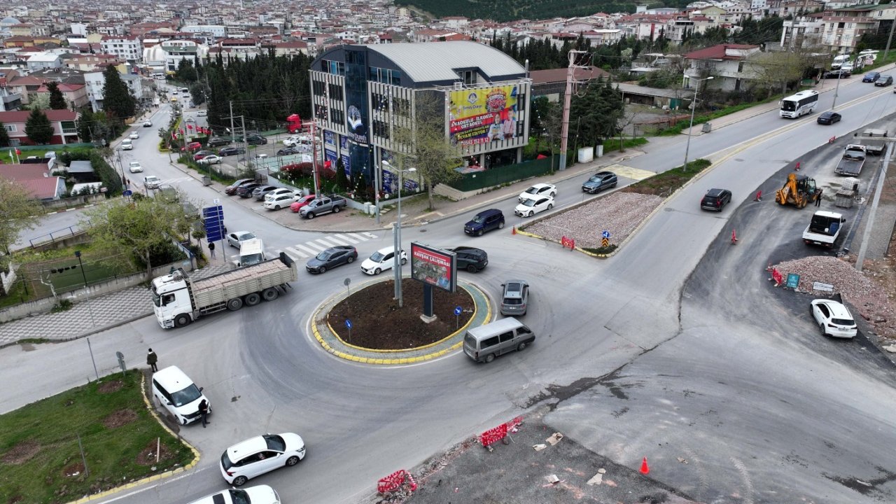 Darıca trafiğini rahatlatacak adım: Tuzla-Battalgazi kesişiminde kavşak çalışması başladı