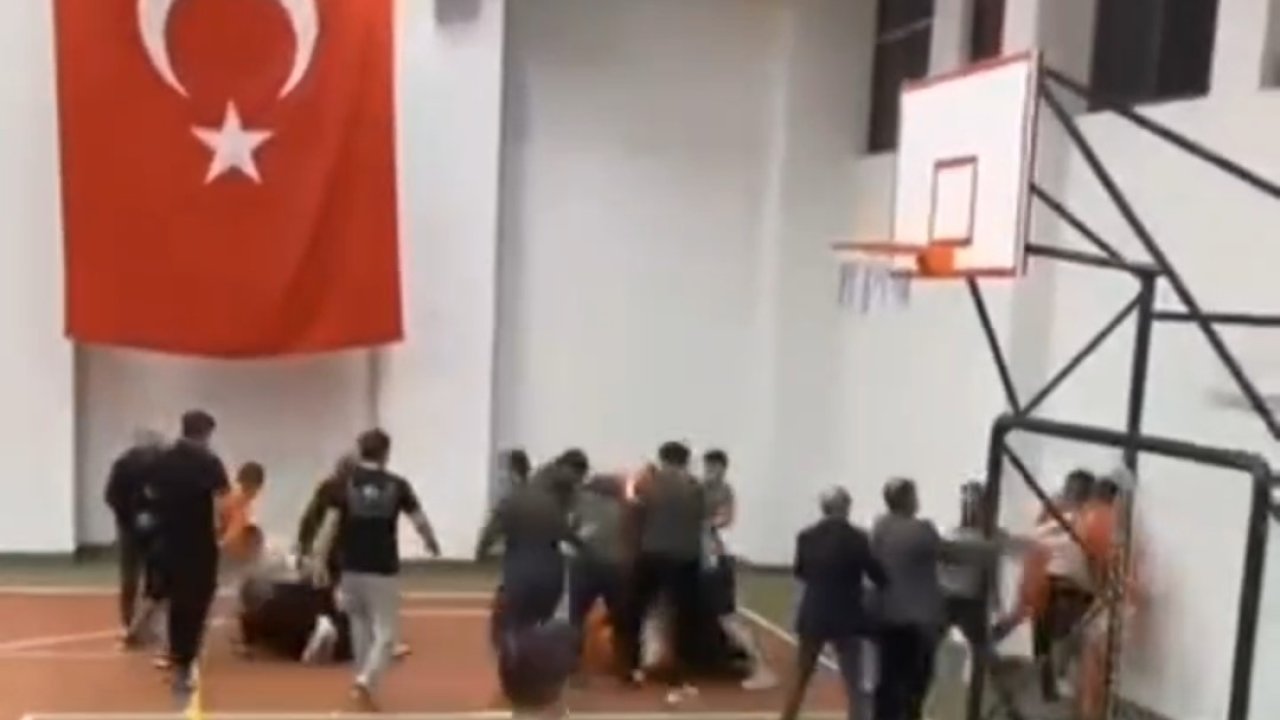 Voleybol turnuvasında 6 öğretmen darp edildi