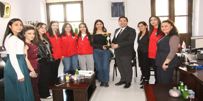 Namağlup şampiyon ekipten Başköylü’ye ziyaret