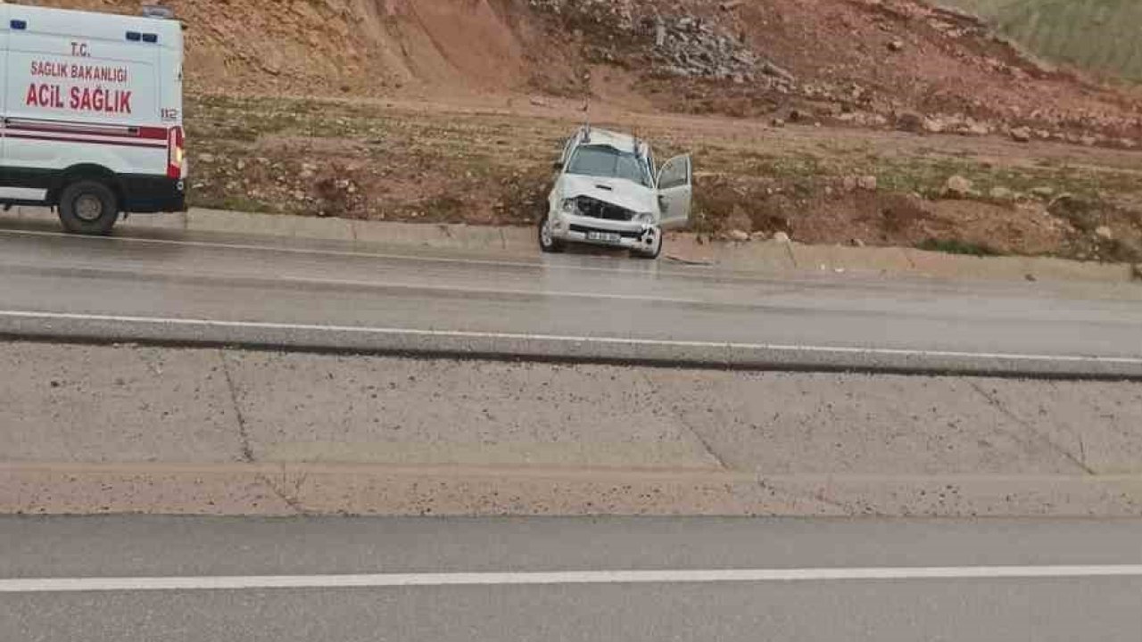 Siirt’te araç takla attı: 2 yaralı