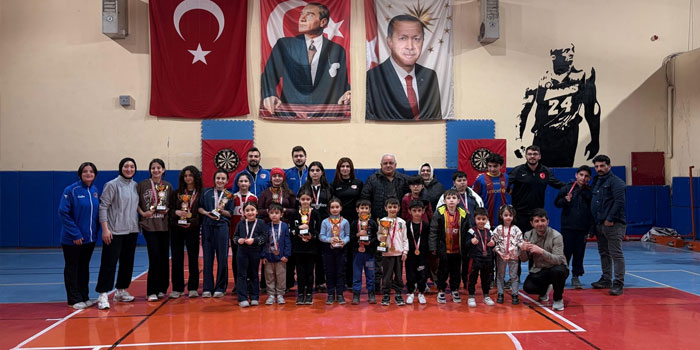 Kars'ta 23 Nisan coşkusu dart müsabakalarıyla taçlandı