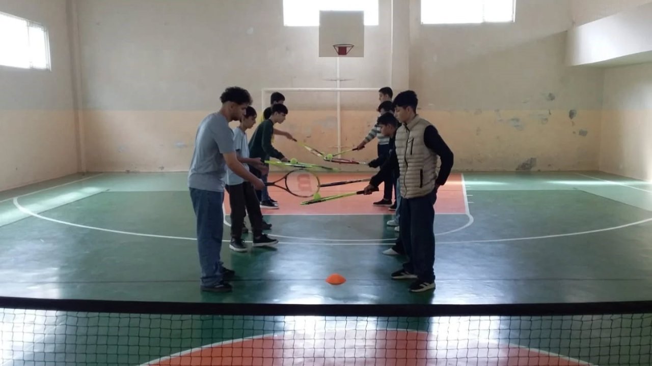 Bilecik’te kort tenisi kursu başladı