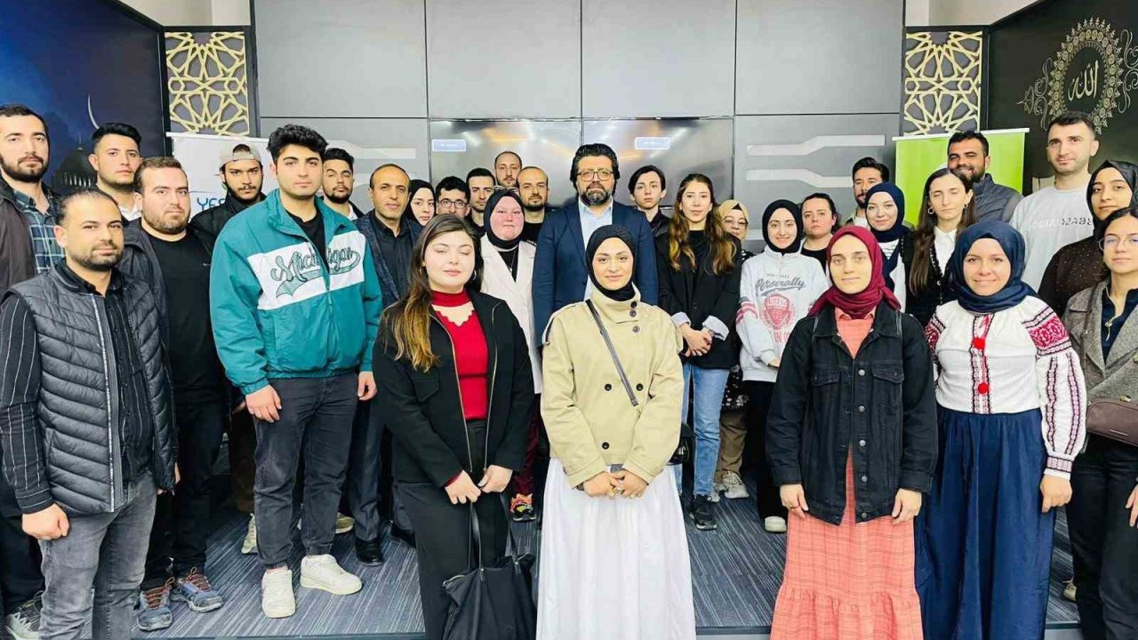 Genç girişimcilik akademisi, gençlere gelecek kapısı açıyor