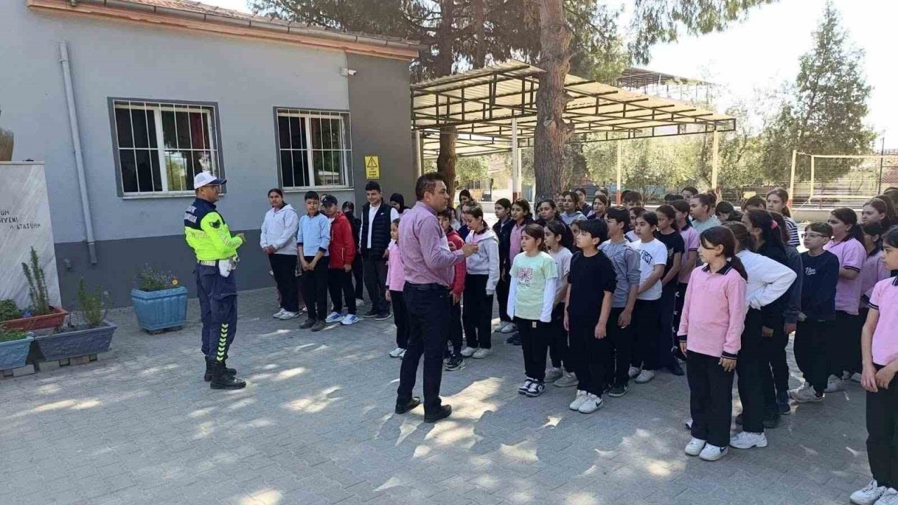 Miniklere trafik bilinci aşılandı