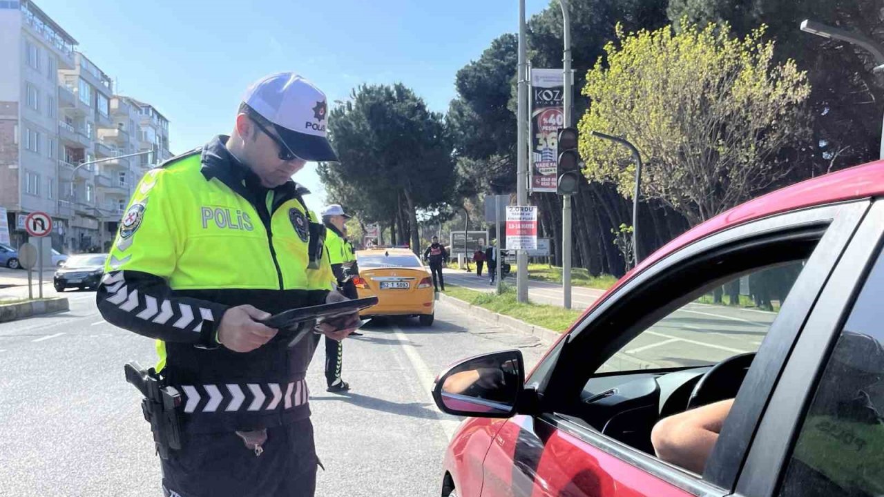 Ordu’da sürücülere emniyet kemer denetiminde 23 bin lira cezai işlem