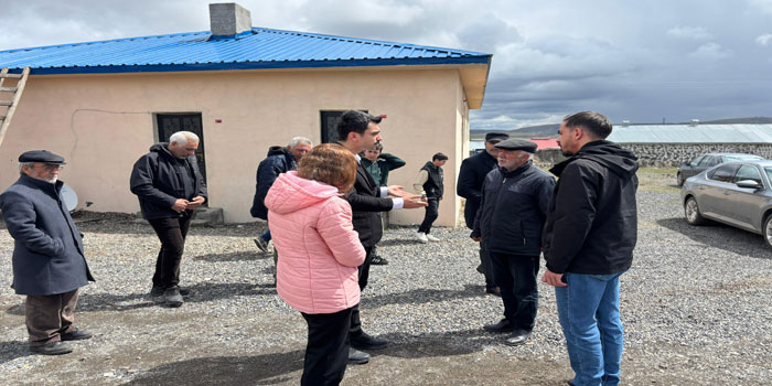 Susuz Kaymakamı Muhammed Emin Tutal Köy Ziyaretlerini Sürdürüyor