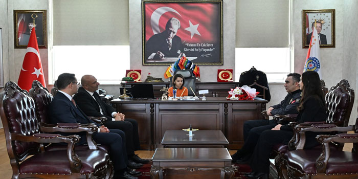 Kars İl Emniyet Müdürlüğü'nde ,23 Nisan’da Temsili Makam Devri Yapıldı