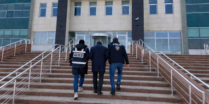 Kars’ta 21 Yıl Hapis Cezalı Şahıs Yakalandı